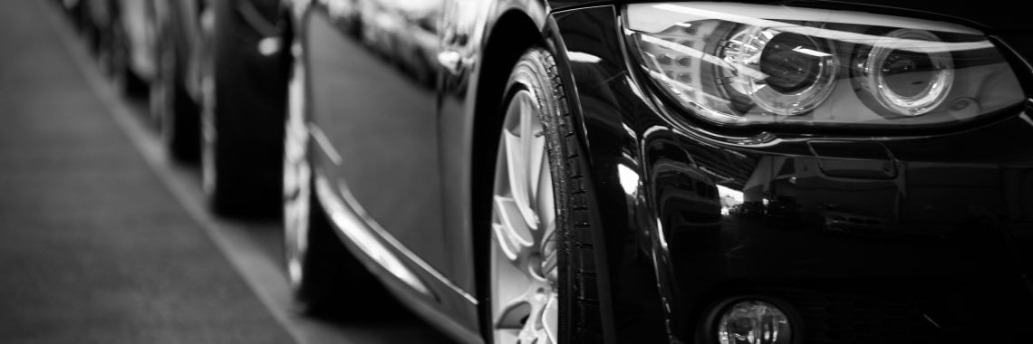 automobiles-automotives-black-and-white-70912 black-and-white-cars-in-line